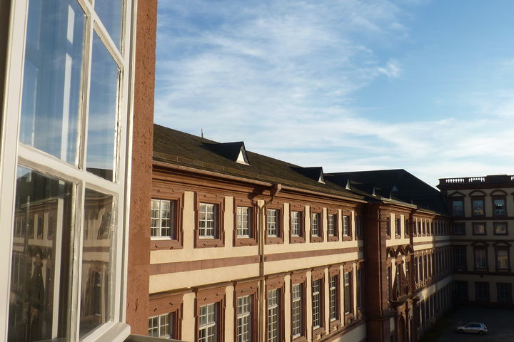 Schloss Ehrenhof West
